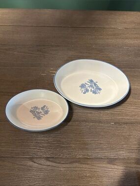 Vintage Pfaltzgraff Yorktowne oval baking dish set 240 241 size 10” & 7 1/2” GUC
